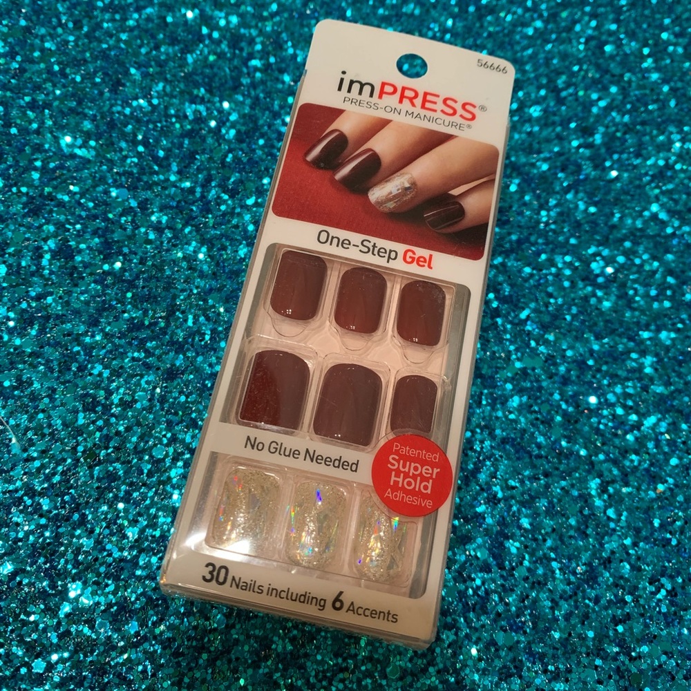 ImPRESS press on nails in Kiss & Tell